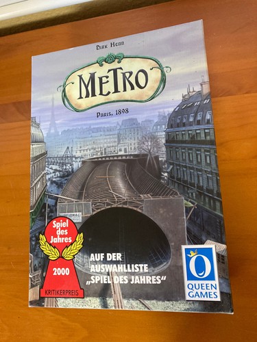 Queen games metro paris - games,